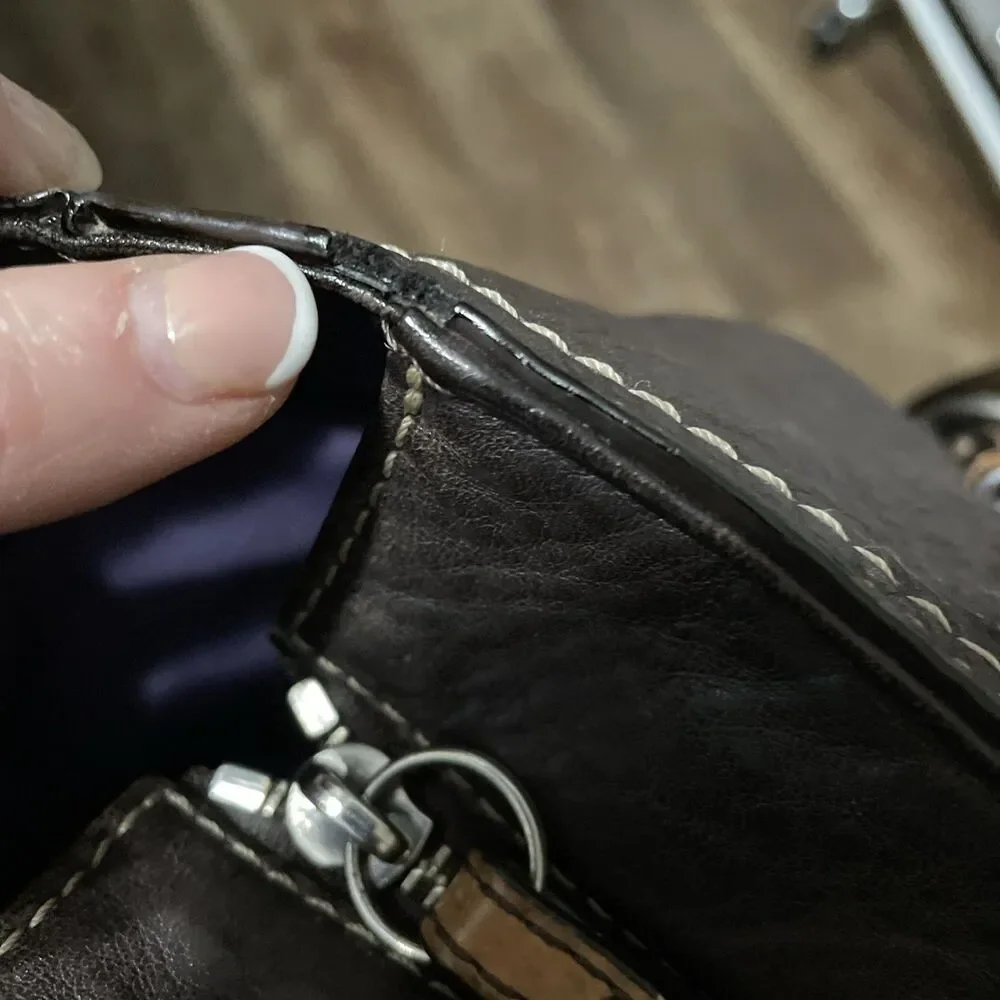 Coach Chelsea Brown Pebbled Leather Tote shoulder bag Flaw Read - Picture 15 of 15